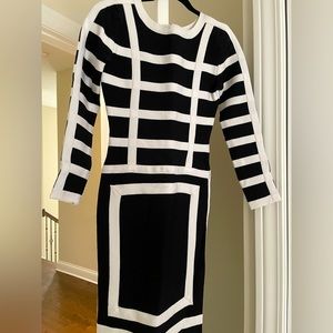 Hervé Léger
Icon Long Sleeve Dress